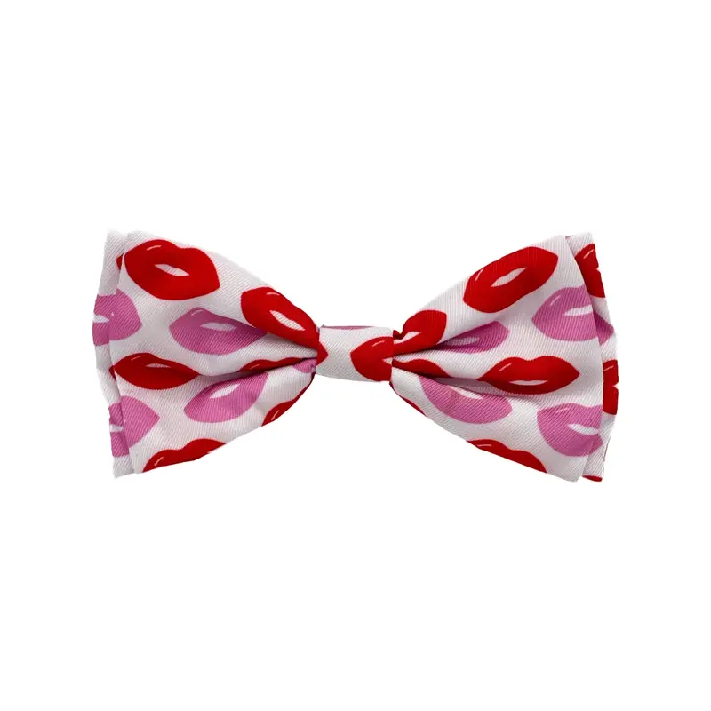 Huxley & Kent Dog and Cat Bow Tie Collar Attachment - Kiss Kiss