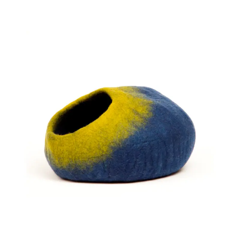 Distinctly Himalayan Pet Cave Ombre Navy & Green